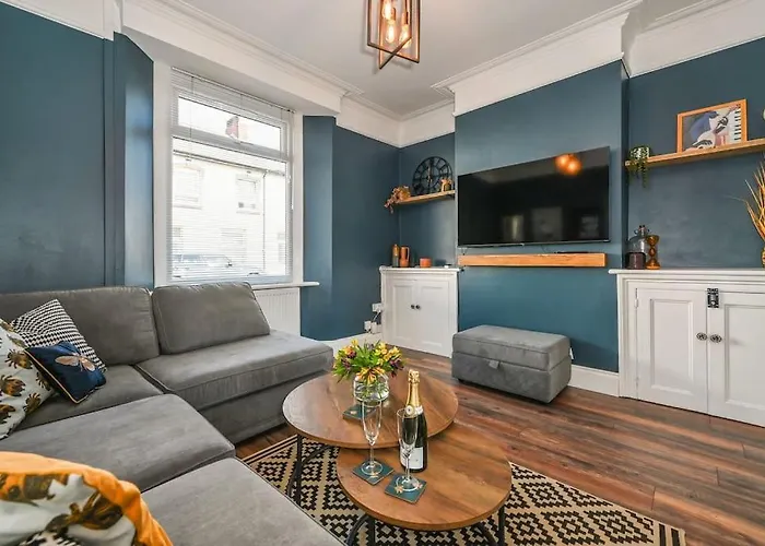 Luxury Central City Centre Townhouse With Garden