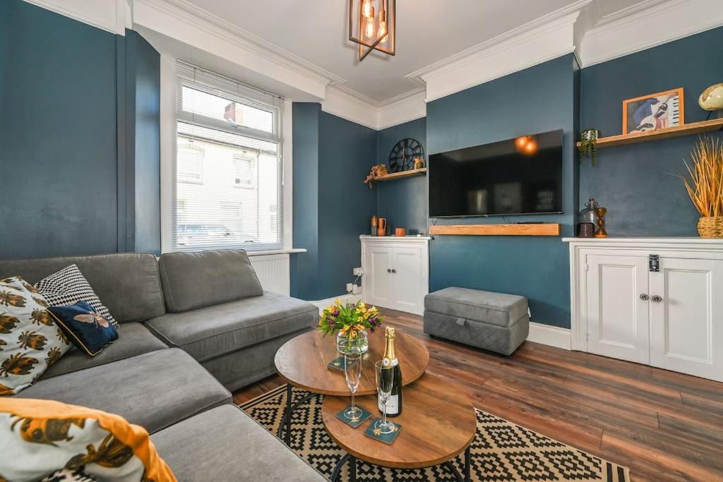 Luxury Centre Townhouse With Garden Hébergement de vacances *