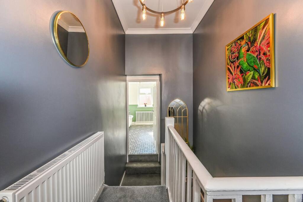 Luxury Centre Townhouse With Garden Hébergement de vacances Cardiff